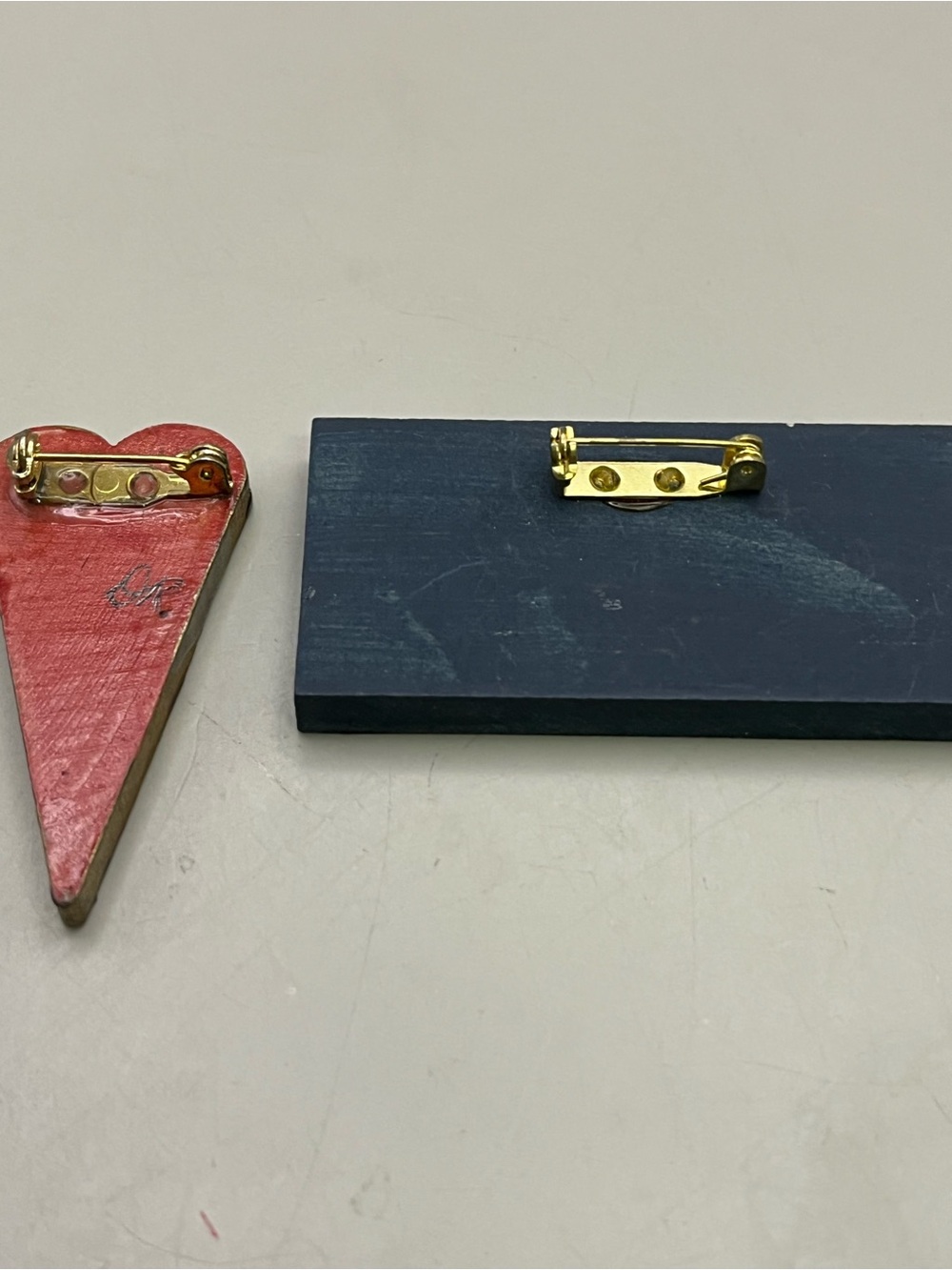 Vintage Wooden Patriotic Flag Brooch Old Glory USA Heart Handmade Primitive - Picture 6 of 7